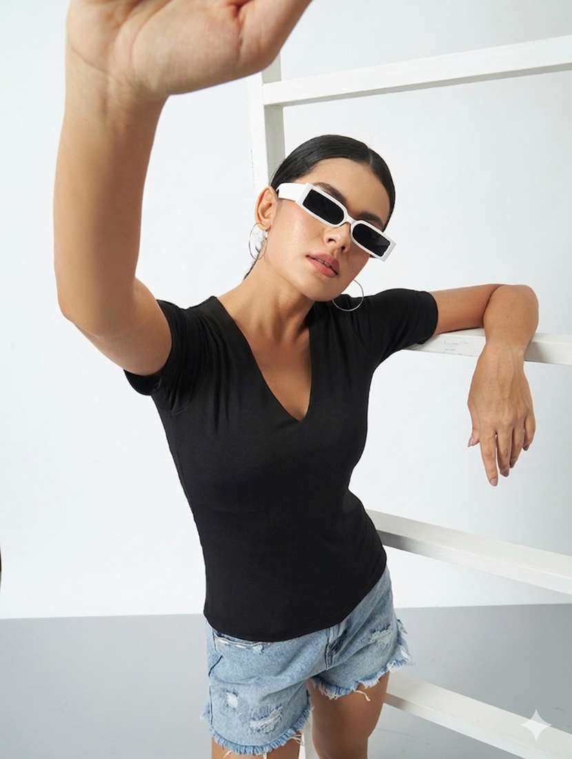 women solid v neck regular t-shirt