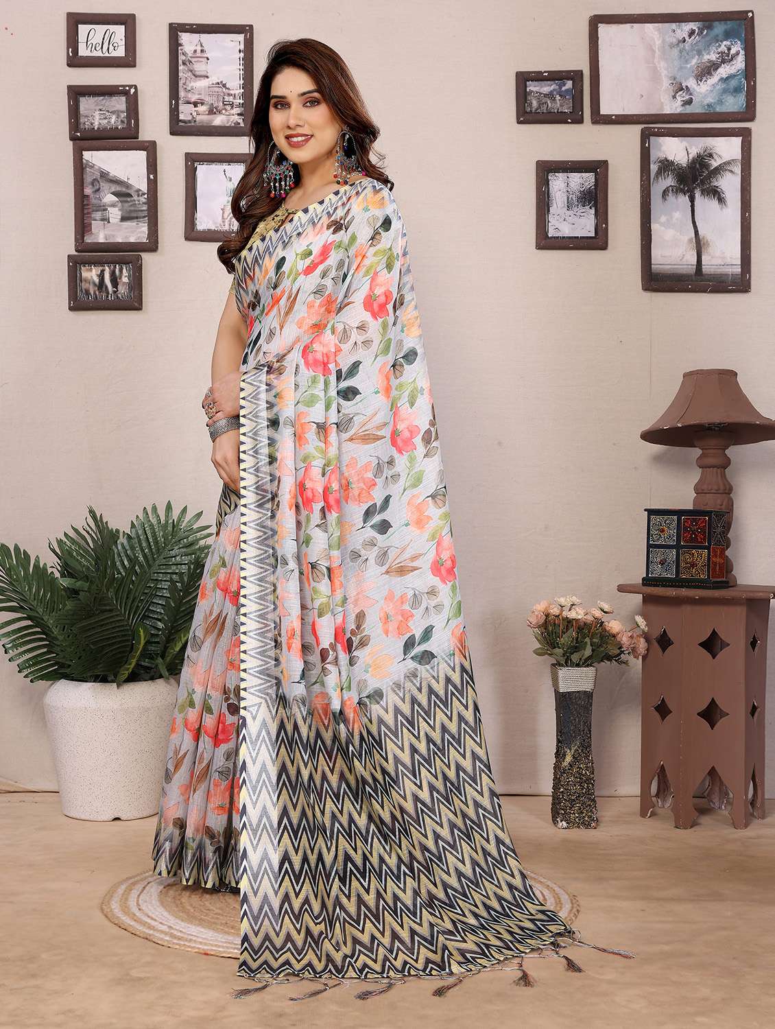 Women Printed Casual Wear Saree With Blouse - 22527906 -  Standard Image - 2