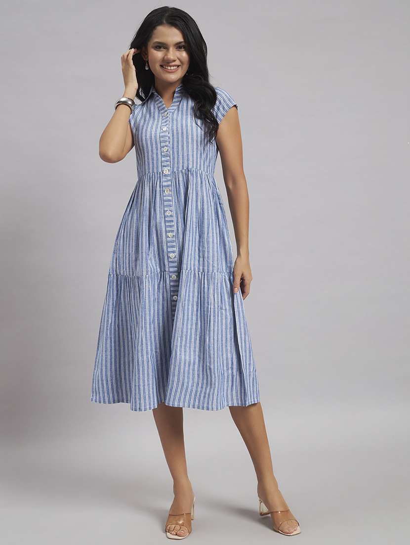 women printed cap sleeves tiered dress - 22528689 -  Standard Image - 2