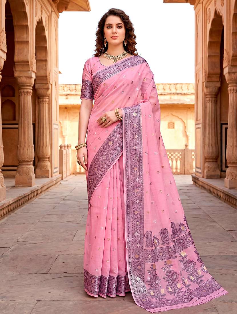 women self design bordered saree with blouse