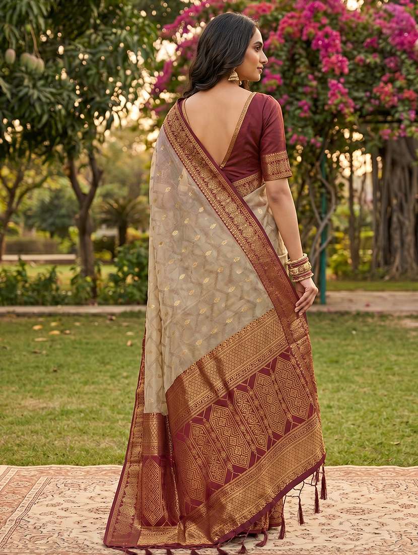 Women Self Design Southern Silk Saree With Blouse - 22540096 -  Standard Image - 2