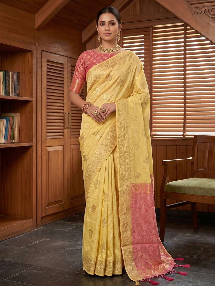women self design banarasi saree with blouse