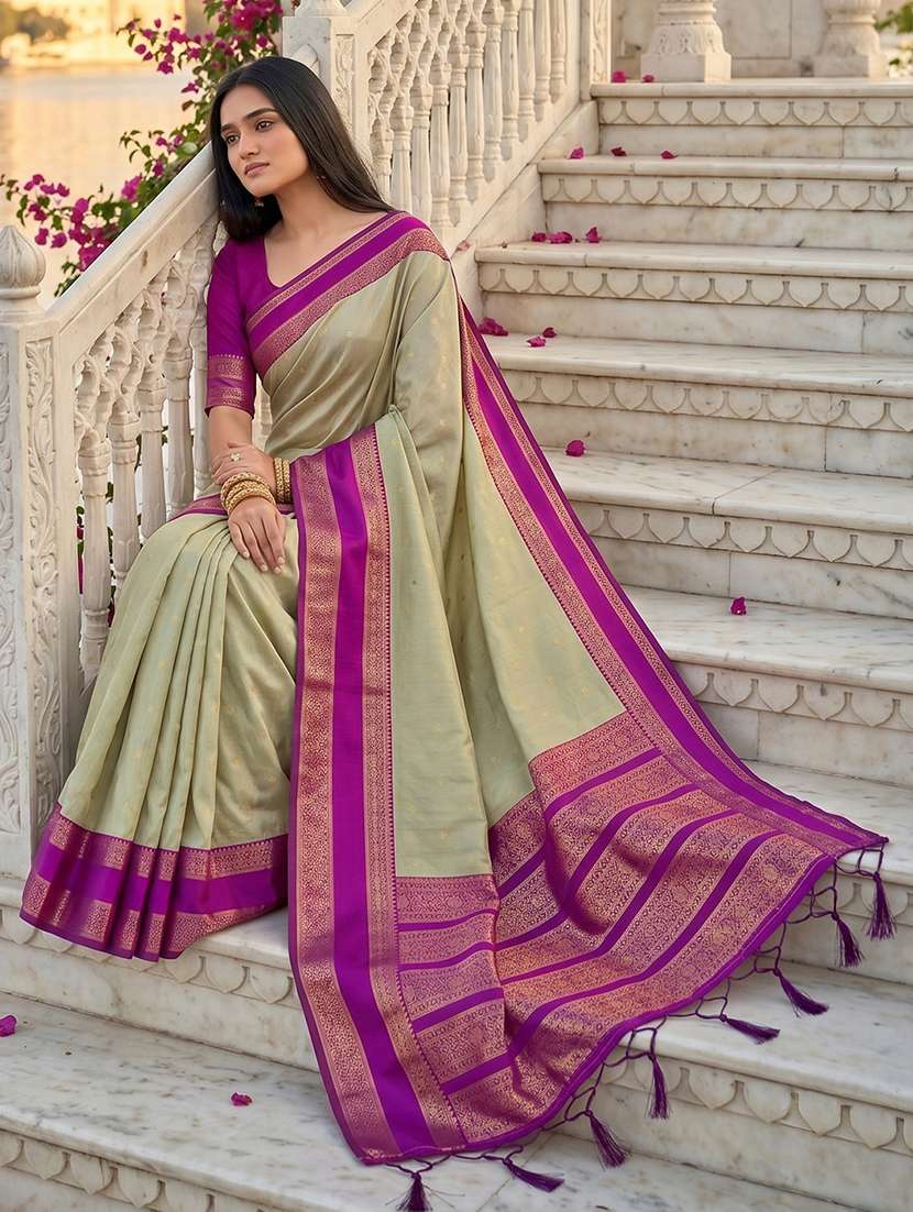 women self design bordered saree with blouse - 22540119 -  Standard Image - 2