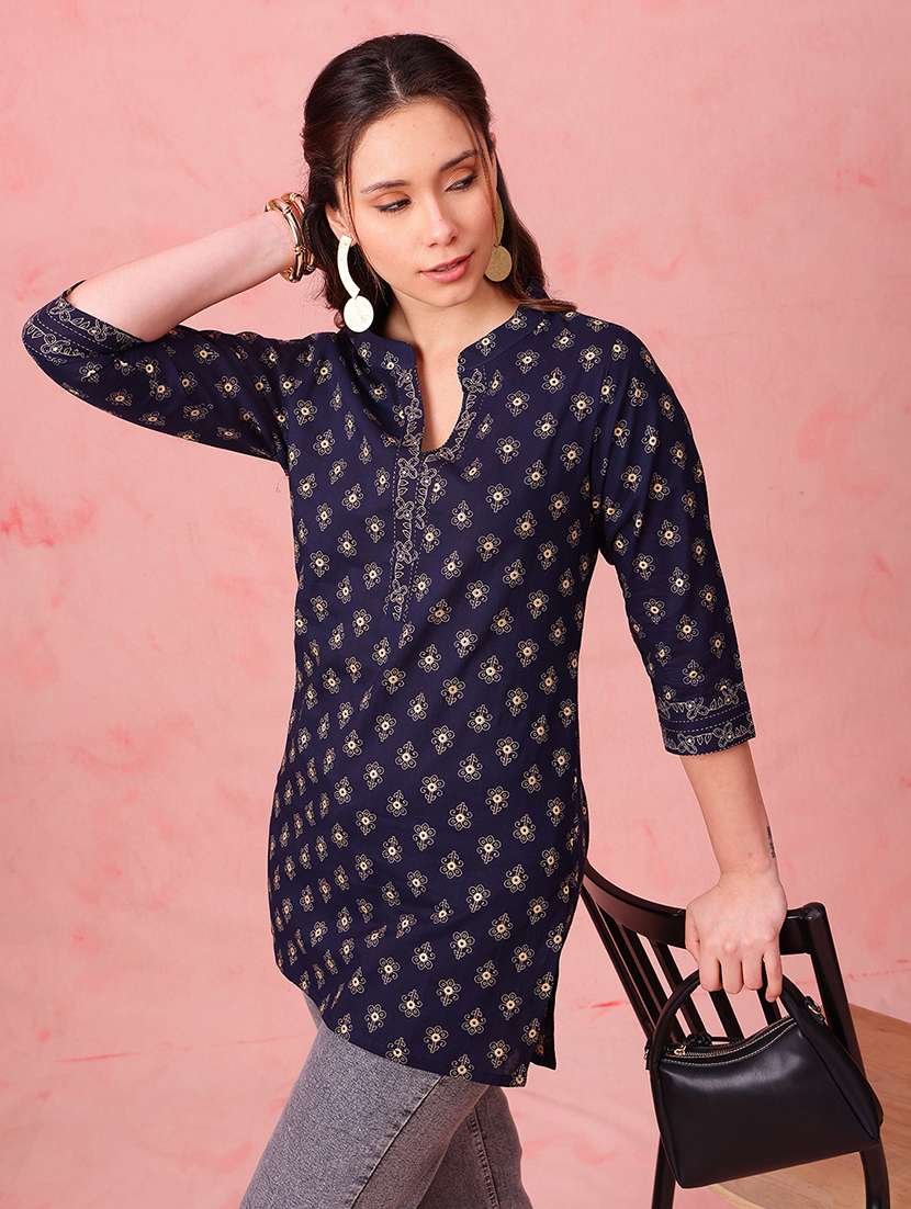 women printed three quarter sleeves straight kurti