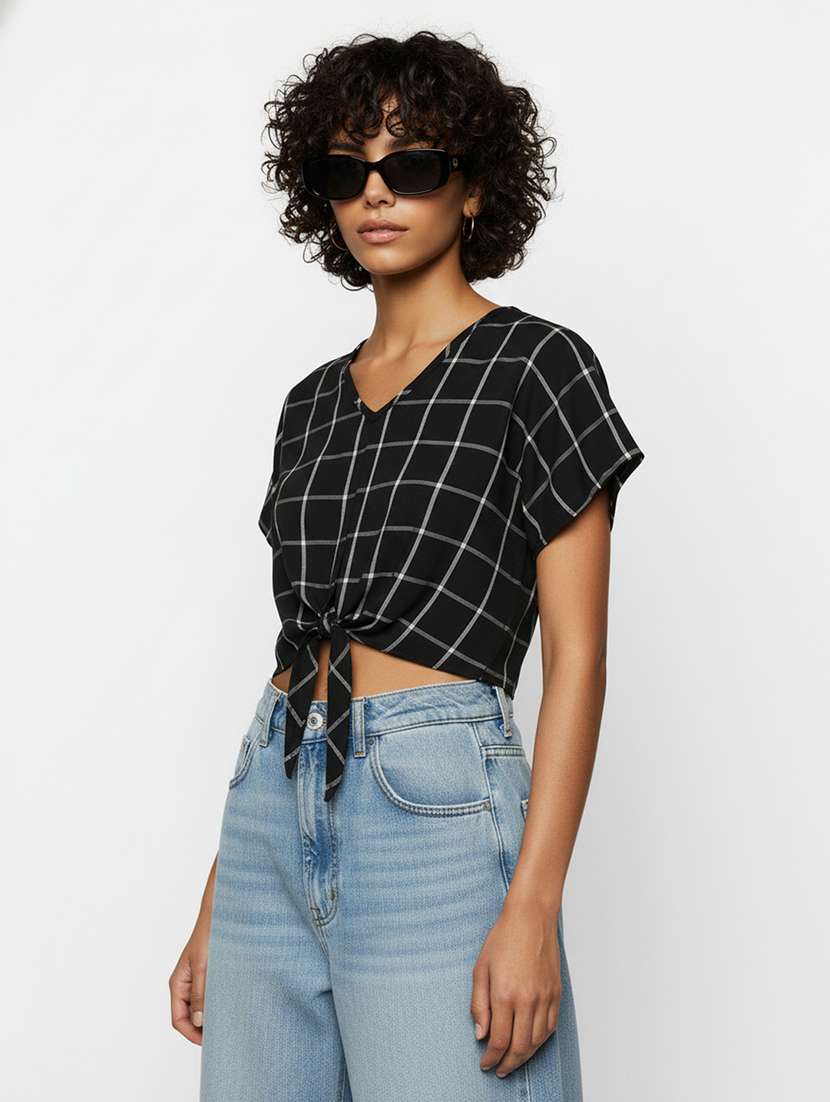 women printed v neck crop top - 22541208 -  Standard Image - 2