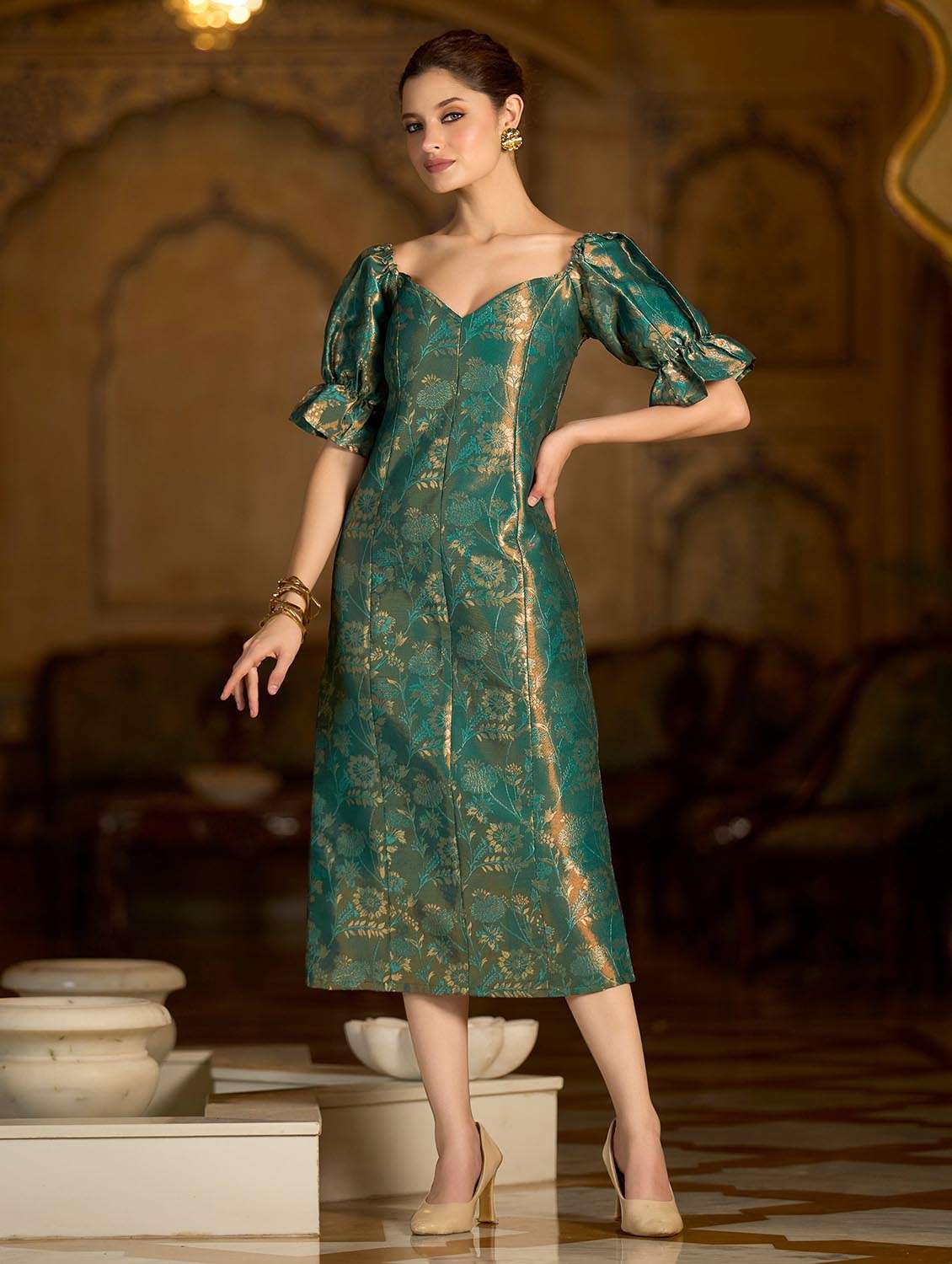Women Self Design Sweetheart Neck Sheath Dress - 22541288 -  Standard Image - 2