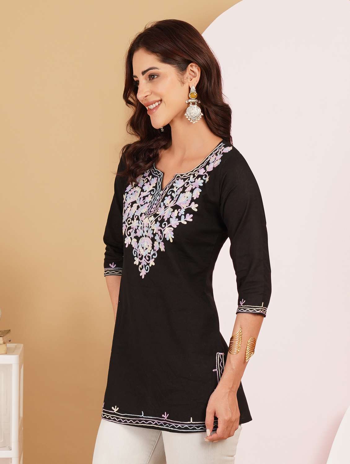 women embroidered notch neck straight kurti - 22541434 -  Standard Image - 2