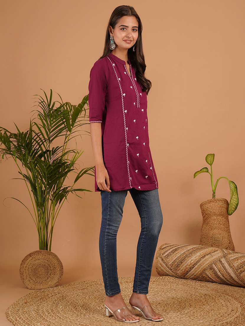 women embroidered three quarter sleeve straight kurti - 22541513 -  Standard Image - 2