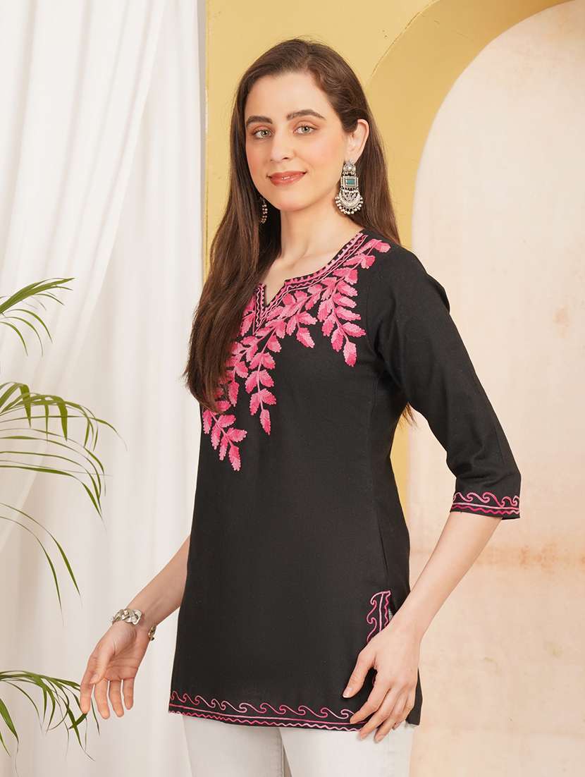 Women Embroidered Notch Neck Straight Kurti - 22541536 -  Standard Image - 2