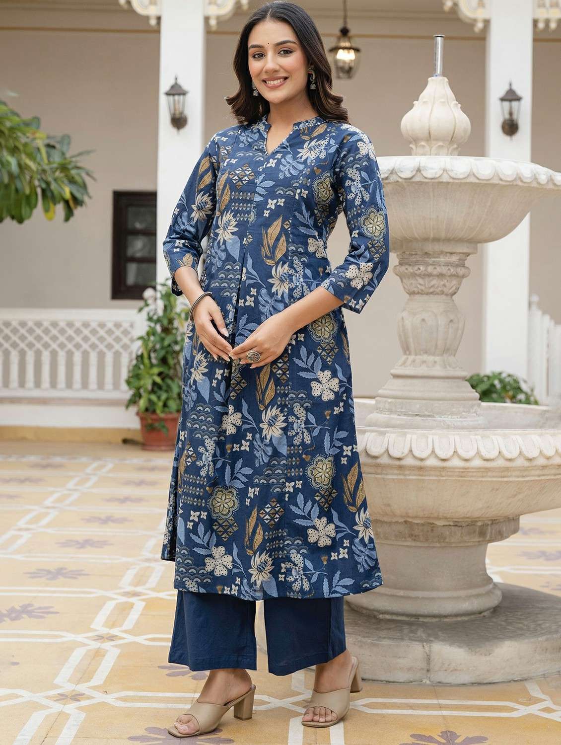 women printed three quarter sleeve kurta palazzo set - 22541984 -  Standard Image - 2