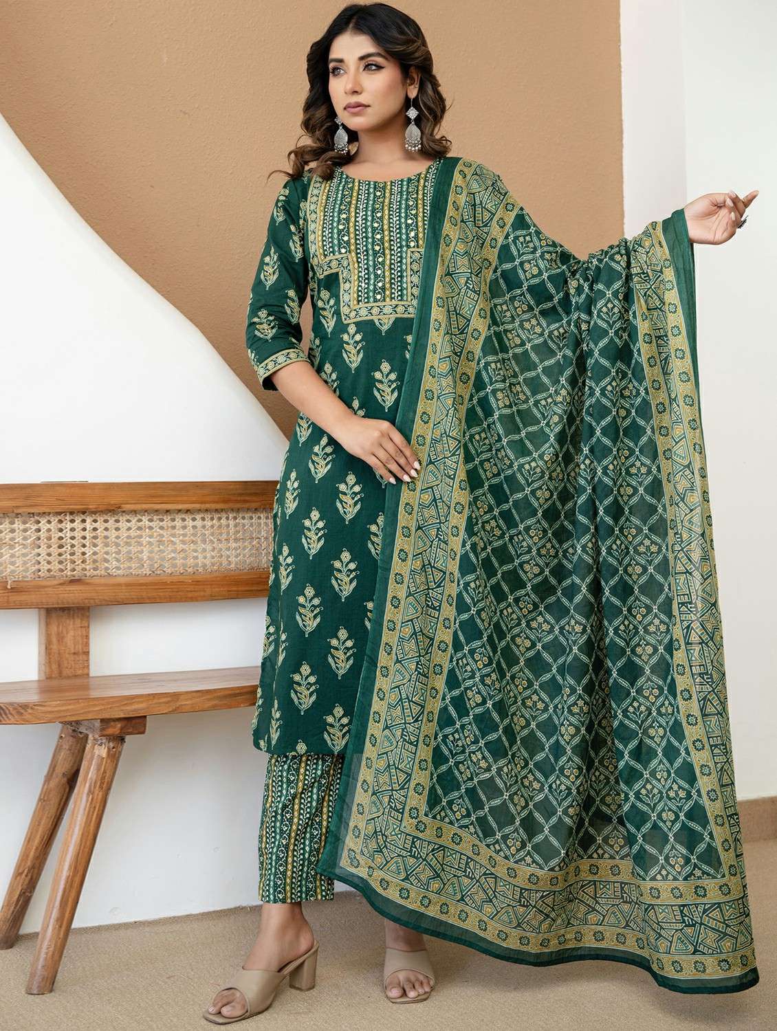 Women Printed Three Quarter Sleeve Kurta Pant With Dupatta Set - 22542015 -  Standard Image - 2