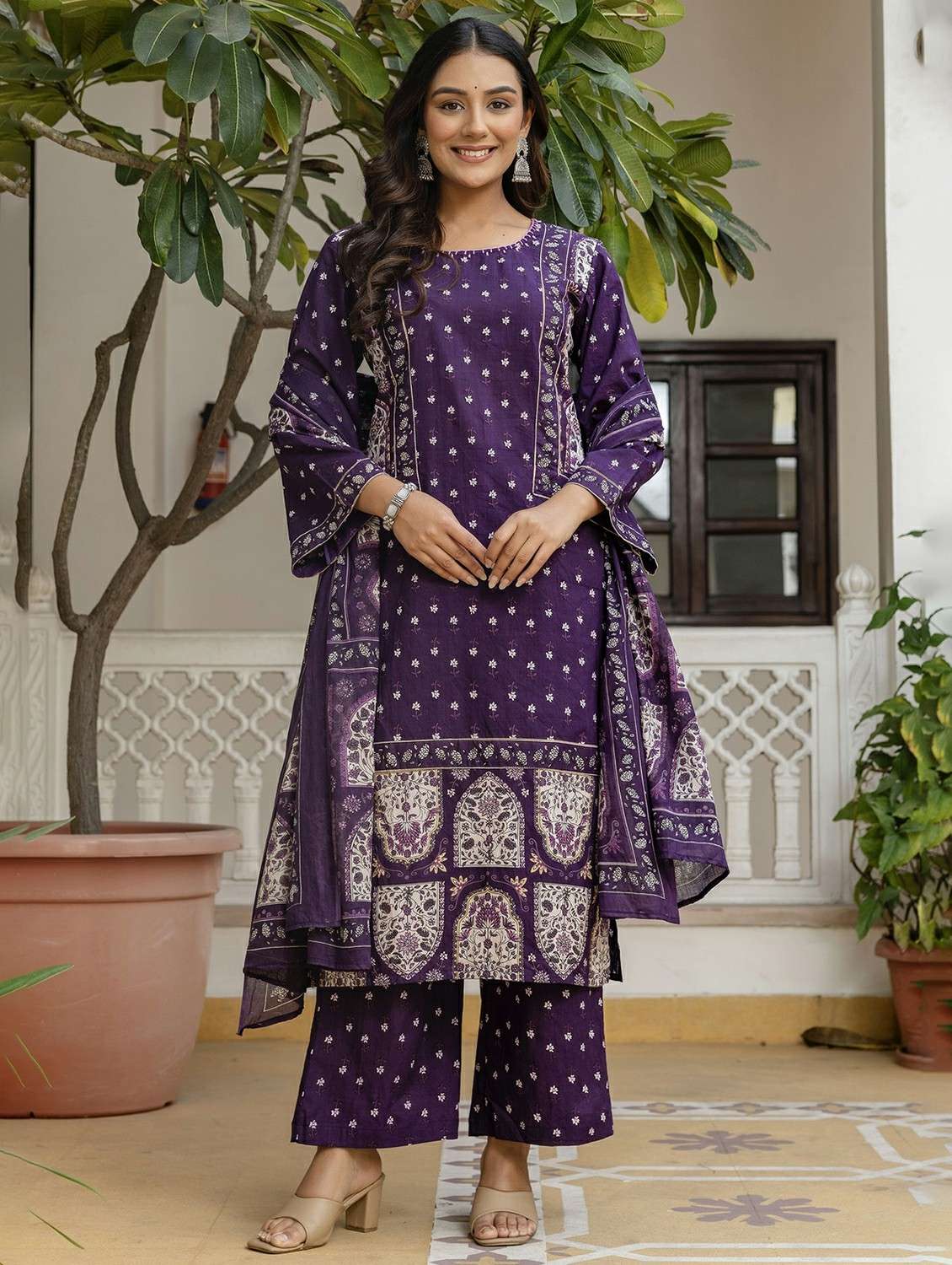 women printed three quarter sleeve kurta palazzo with dupatta set - 22542021 -  Standard Image - 2