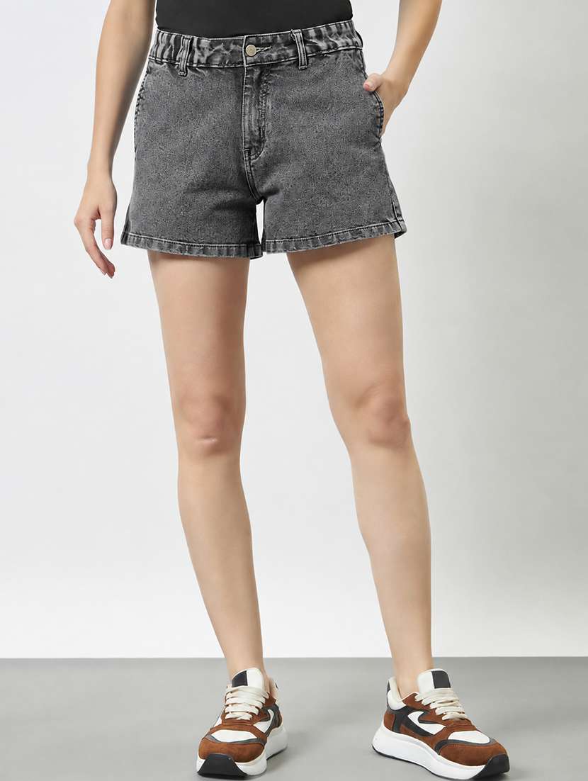 women washed mid rise denim shorts