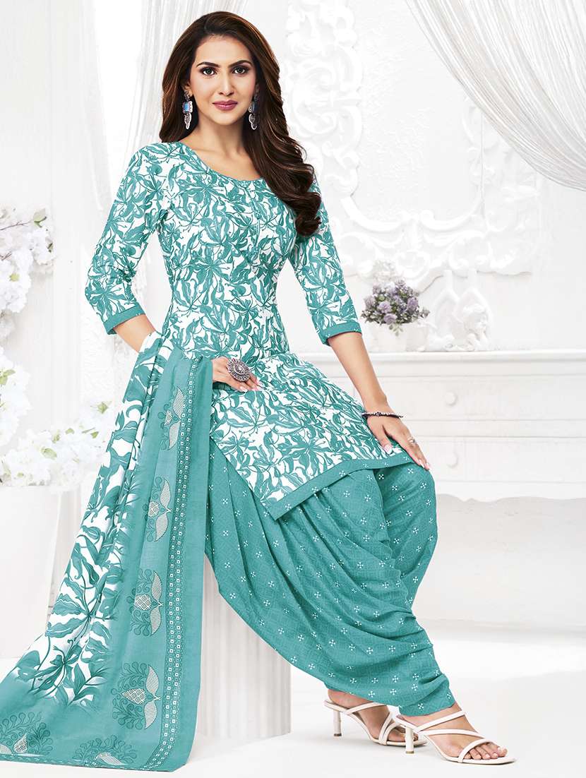 Women Printed Three Quarter Sleeve Kurta Patiala With Dupatta Set - 22542116 -  Standard Image - 2