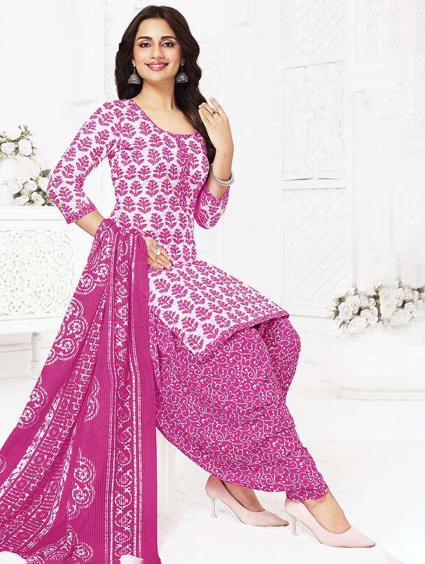 women printed three quarter sleeve kurta patiala with dupatta set - 22542120 -  Standard Image - 2