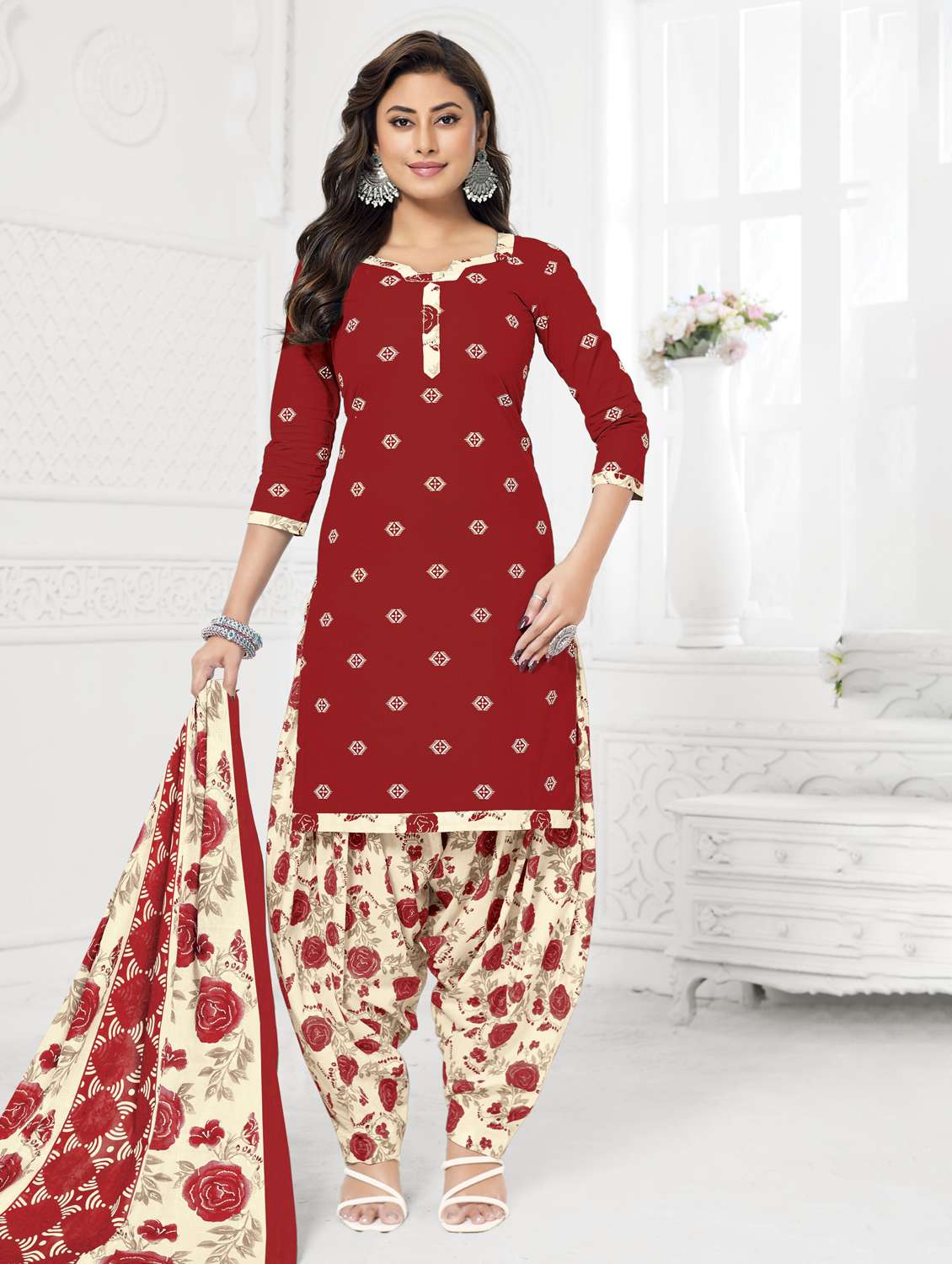 women printed three quarter sleeve kurta patiala with dupatta set - 22542123 -  Standard Image - 2