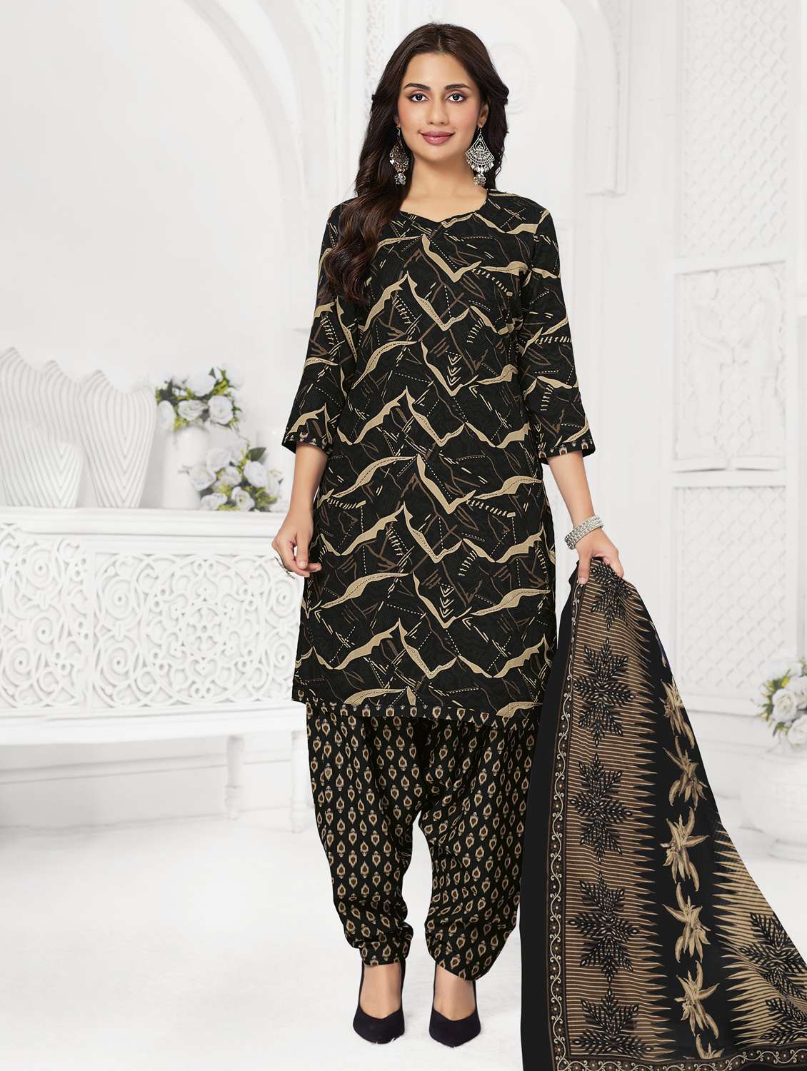 women printed three quarter sleeve kurta patiala with dupatta set - 22542127 -  Standard Image - 2