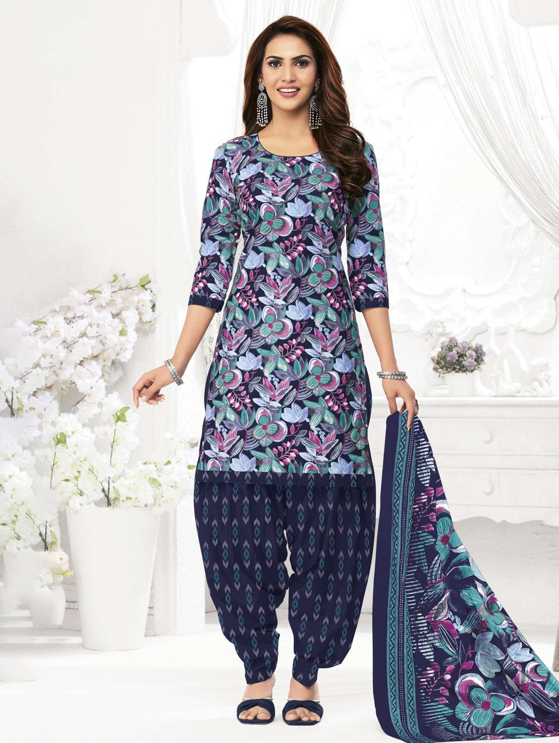 women printed three quarter sleeve kurta patiala with dupatta set - 22542128 -  Standard Image - 2