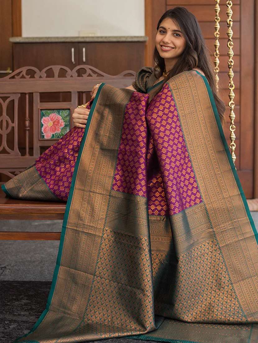 women self design banarasi saree with blouse - 22542147 -  Standard Image - 2