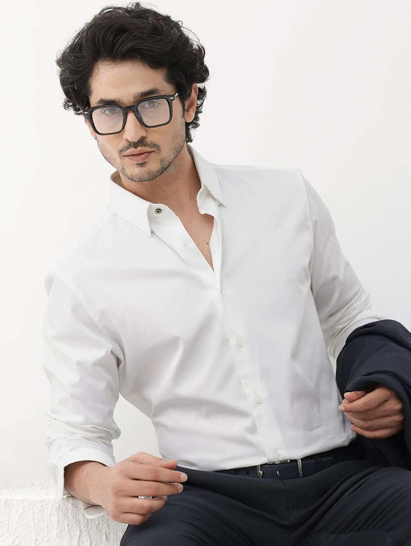 men solid collared slim fit casual shirt