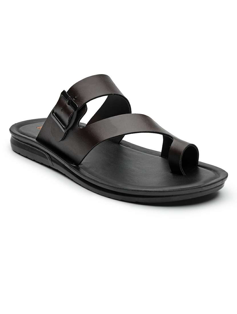 men solid one toe sandal  - 22542705 -  Standard Image - 2