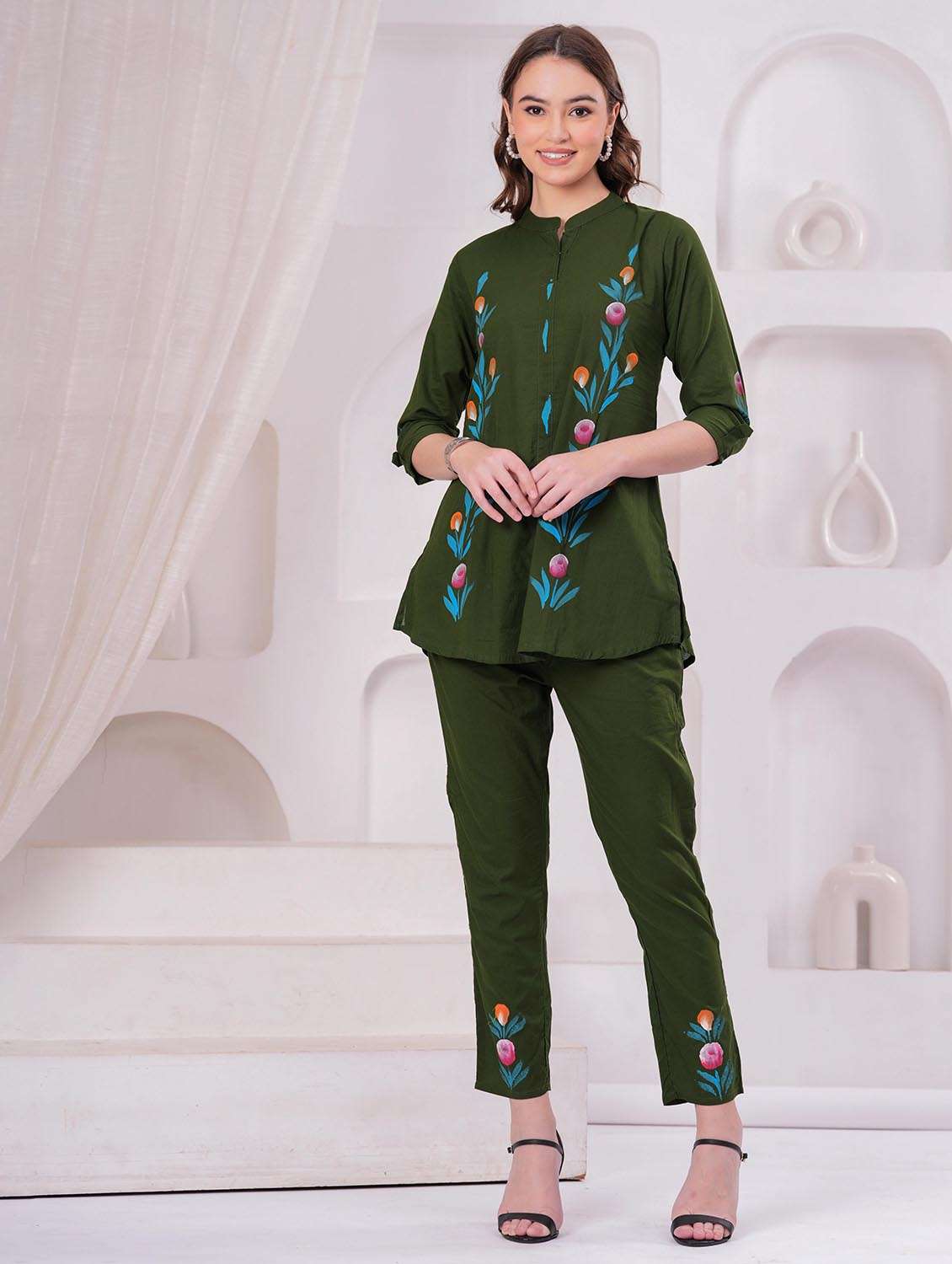 women printed three quarter sleeve ethnic co-ord set - 22543209 -  Standard Image - 2