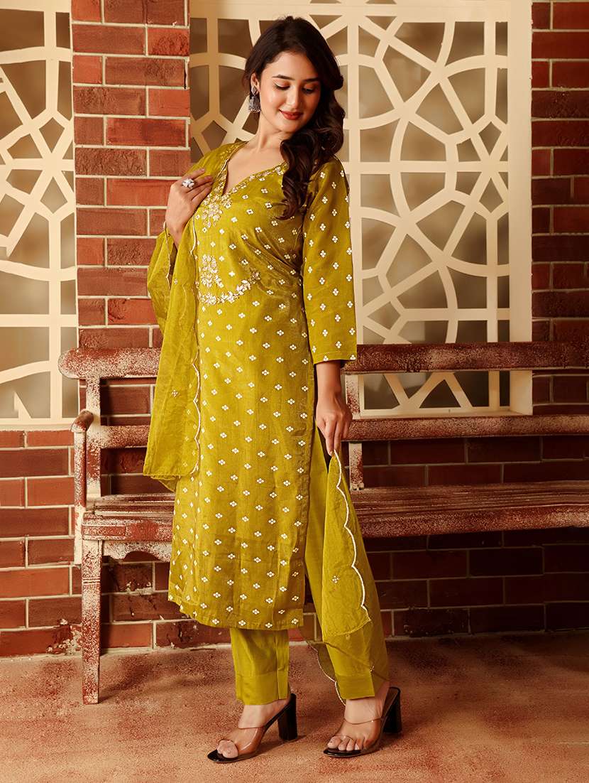 women printed three quarter sleeves kurta pant set with dupatta - 22543462 -  Standard Image - 2