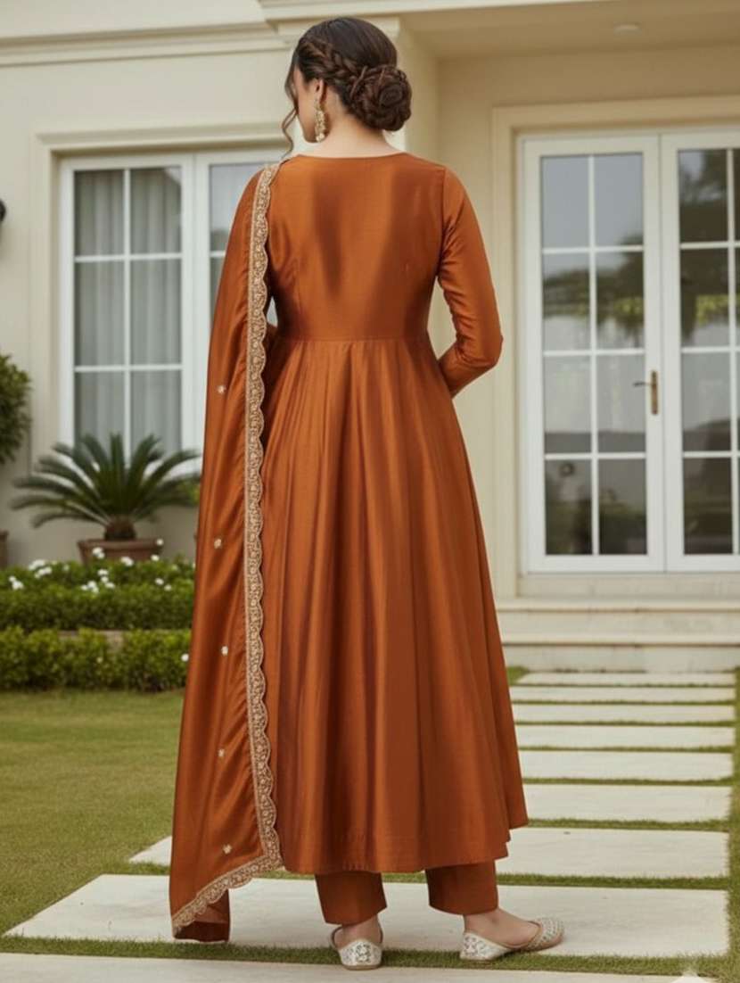 women embroidered long sleeves kurta pant set with dupatta - 22543507 -  Standard Image - 2