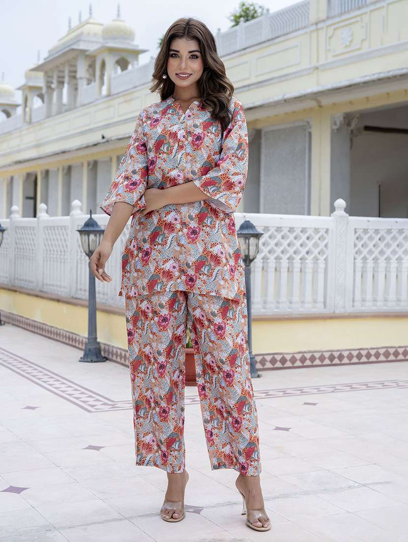 Women Printed Three Quarter Sleeves Ethnic Co-ord Set - 22543555 -  Standard Image - 2