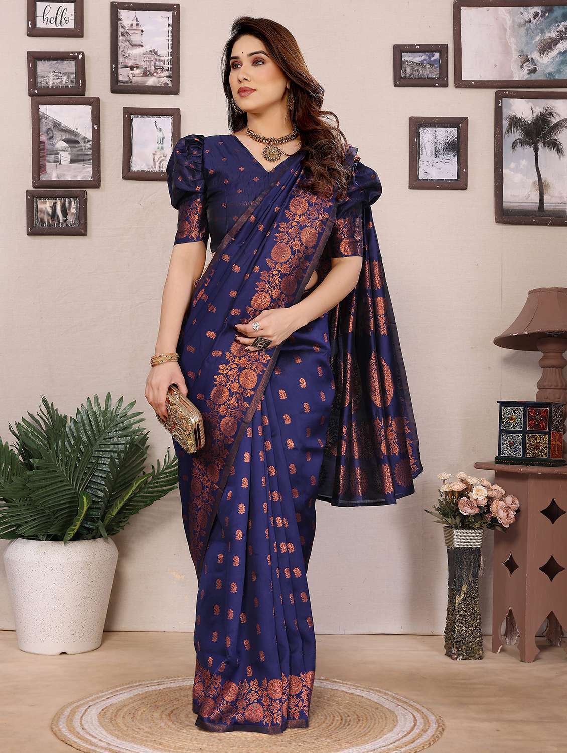 Women Self Design Banarasi Saree With Blouse - 22543856 -  Standard Image - 2