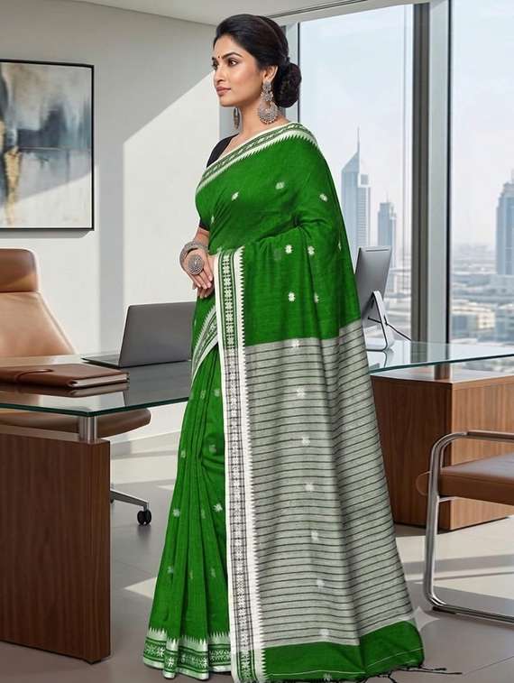 women self design handloom saree with blouse - 22543968 -  Standard Image - 2