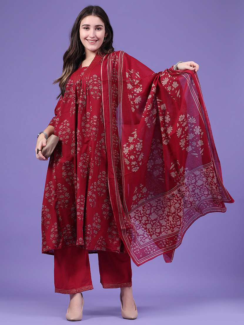 women printed three quarter sleeve kurta pant with dupatta set