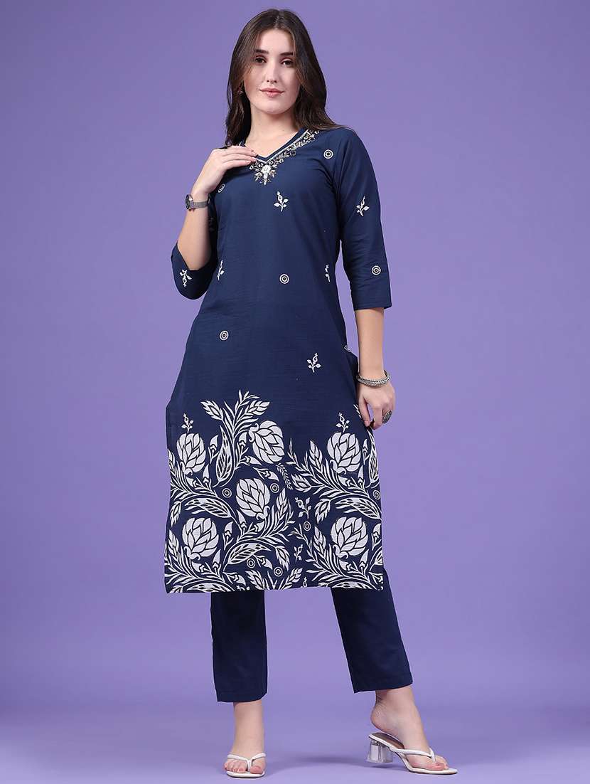 Women Printed Three Quarter Sleeve Kurta Pant With Dupatta Set - 22546274 -  Standard Image - 2