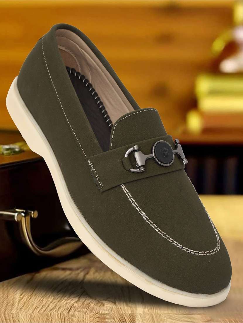 men solid slip on horsebit loafer