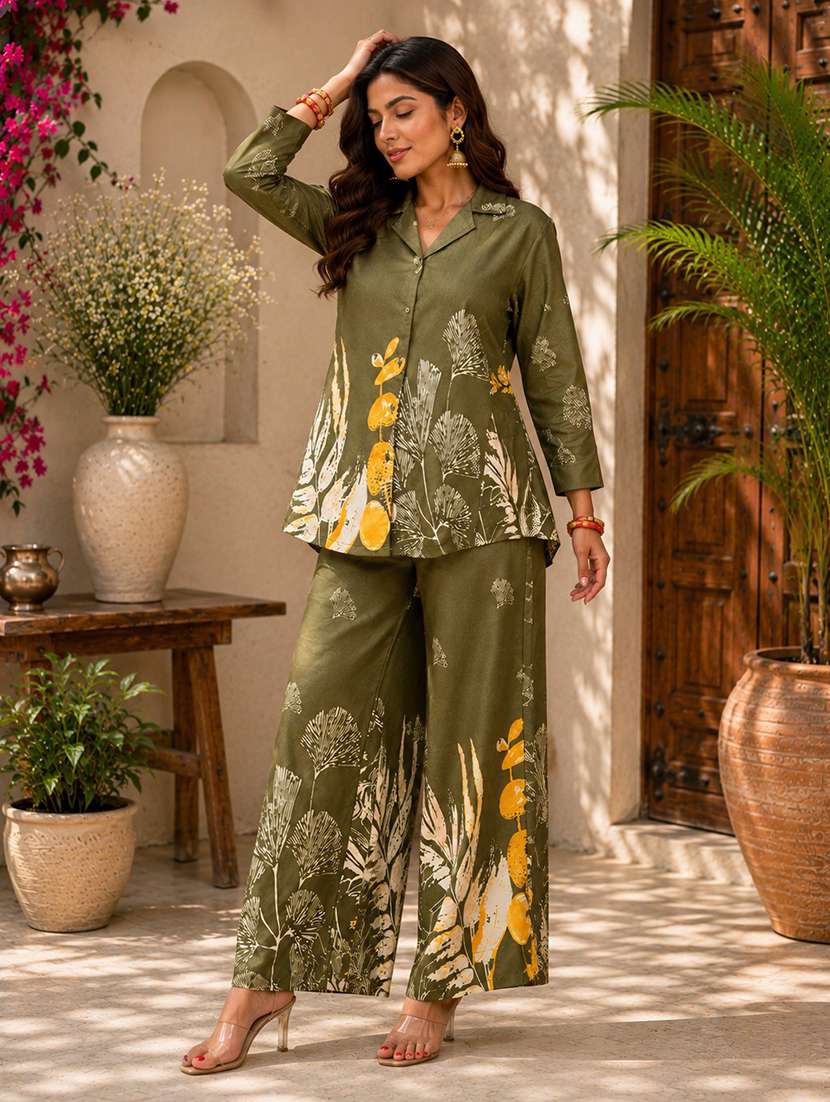 women printed collared shirt and trouser co-ord set - 22548014 -  Standard Image - 2