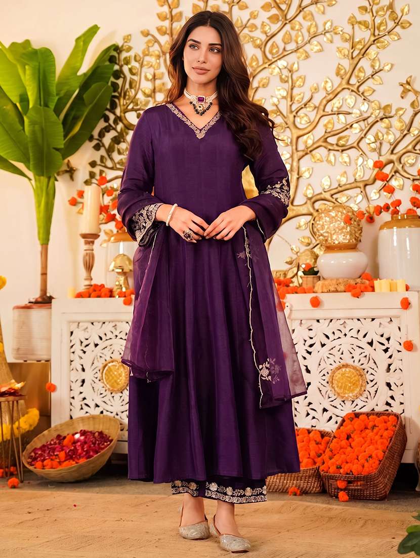 women embroidered long sleeve kurta pant with dupatta set - 22548126 -  Standard Image - 2
