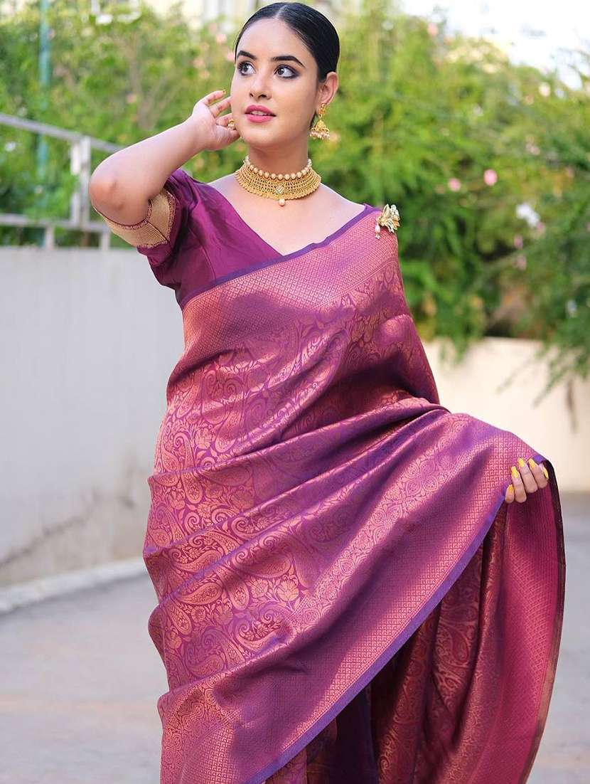 Women Self Design Banarasi Saree With Blouse - 22548516 -  Standard Image - 2