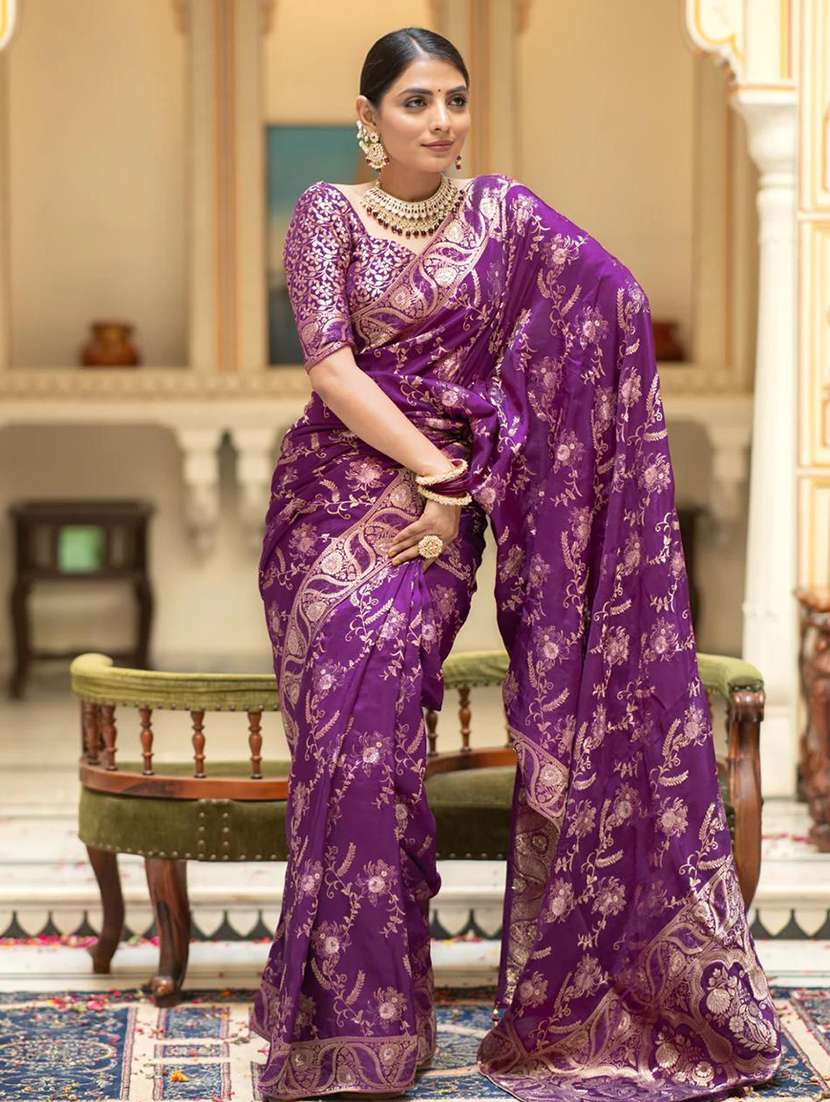 women self design banarasi saree with blouse - 22548532 -  Standard Image - 2