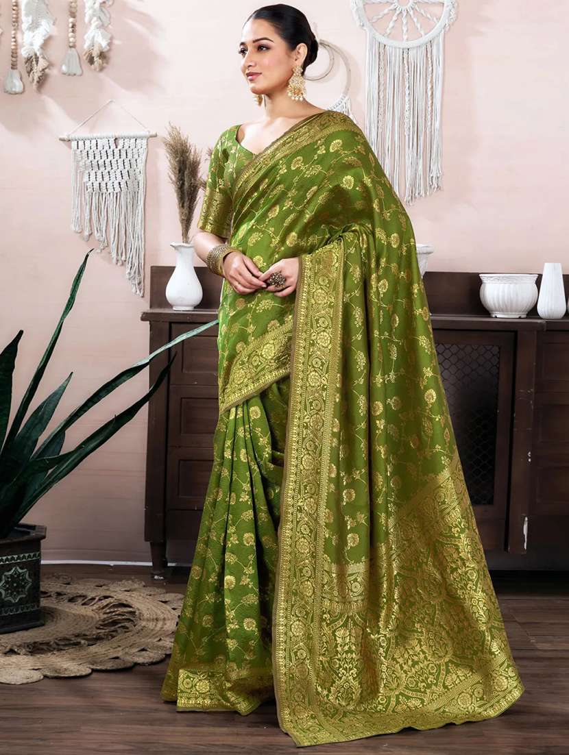 women self design banarasi saree with blouse - 22548548 -  Standard Image - 2