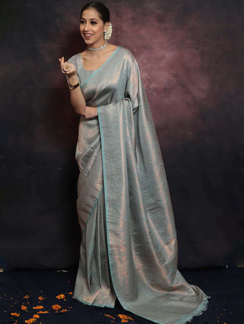 women self design banarasi saree with blouse - 22548566 -  Standard Image - 2