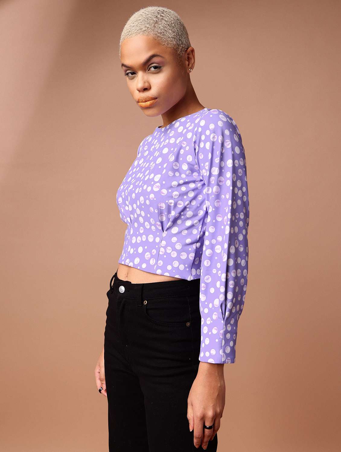 women printed long sleeves crop top - 22549015 -  Standard Image - 2