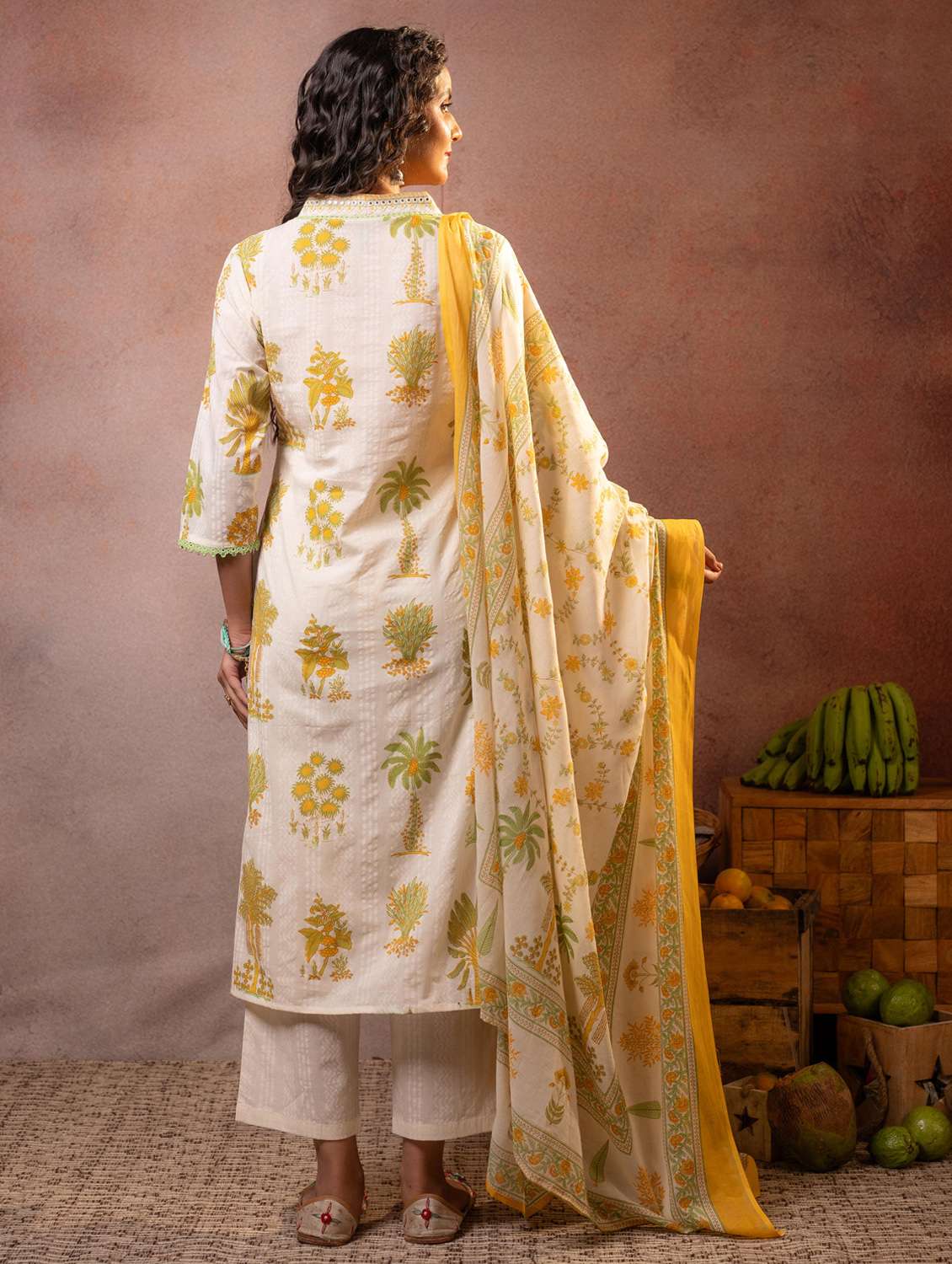 women printed three quarter sleeve kurta pant with dupattta set - 22549961 -  Standard Image - 2