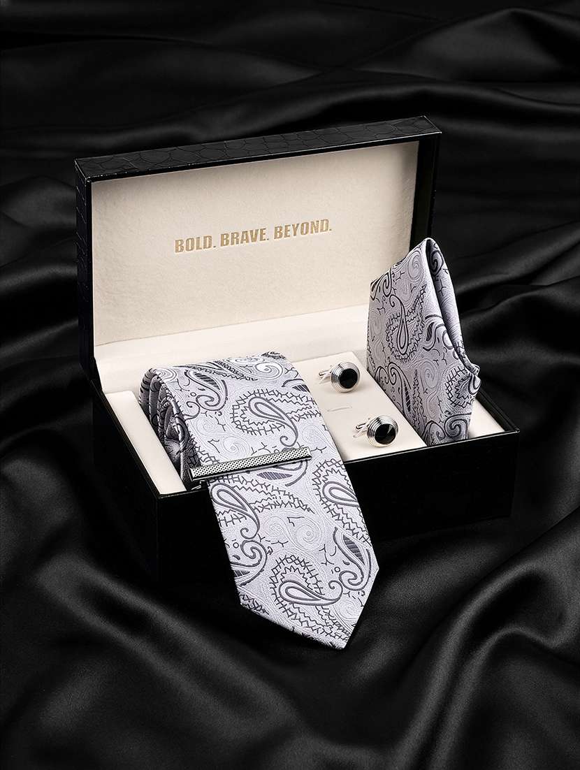 men necktie with cufflinks accessory gift set - 22550377 -  Standard Image - 2