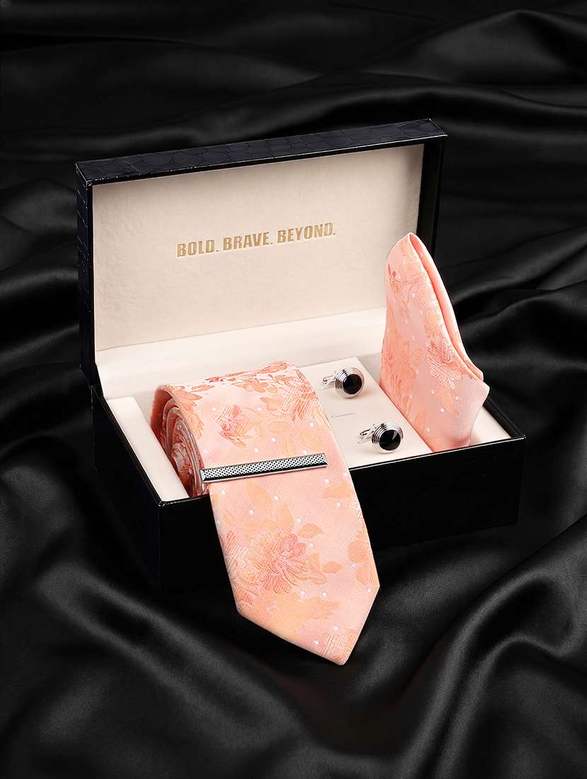 men necktie with cufflinks accessory gift set - 22550378 -  Standard Image - 2