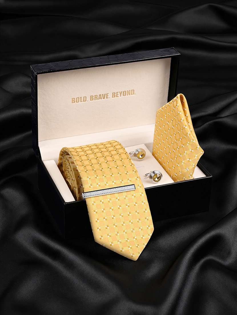 men necktie with cufflinks accessory gift set - 22550379 -  Standard Image - 2