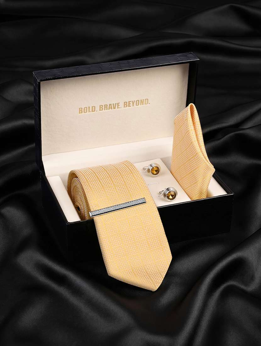 men necktie with cufflinks accessory gift set - 22550380 -  Standard Image - 2