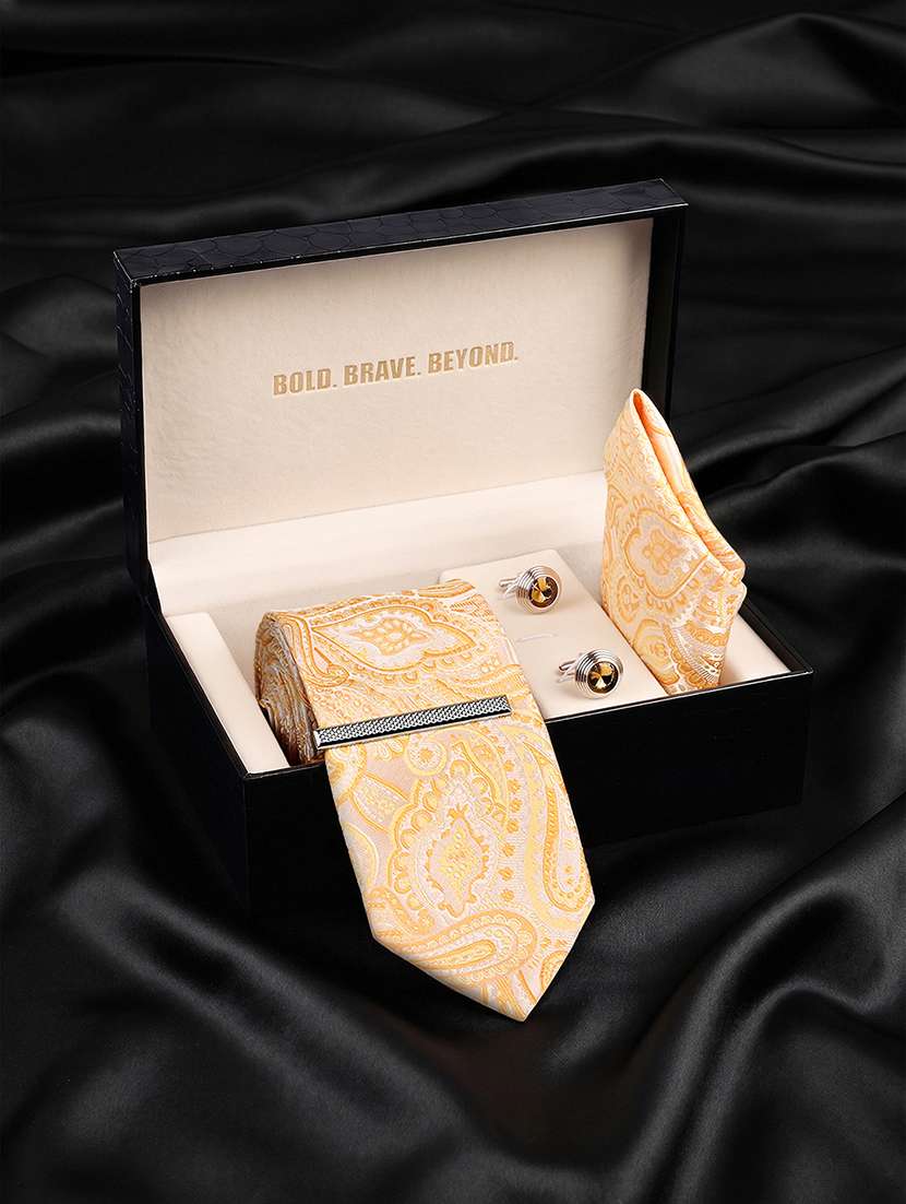 men necktie with cufflinks accessory gift set - 22550381 -  Standard Image - 2