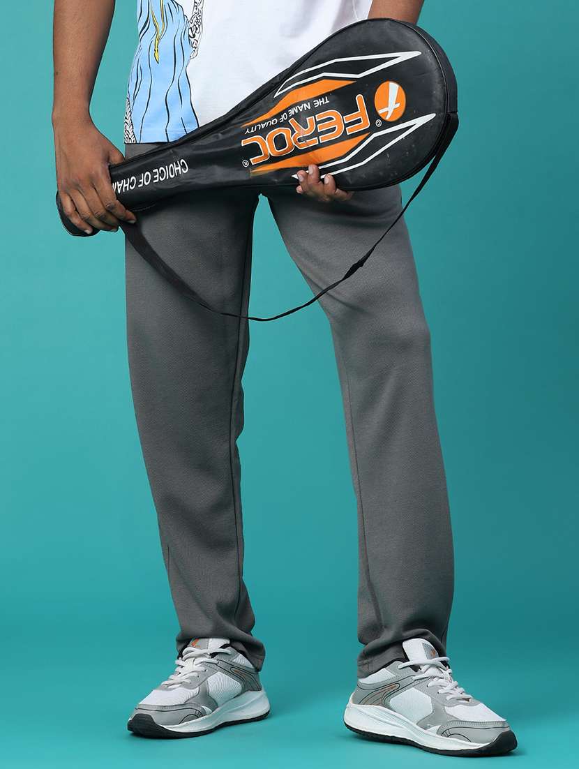 men solid mid rise regular fit track pant