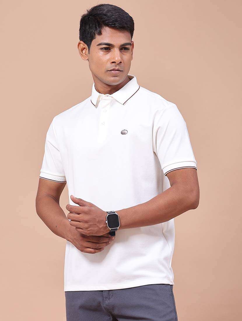 Men Solid Short Sleeve Regular Fit Polo T-shirt - 22552677 -  Standard Image - 2
