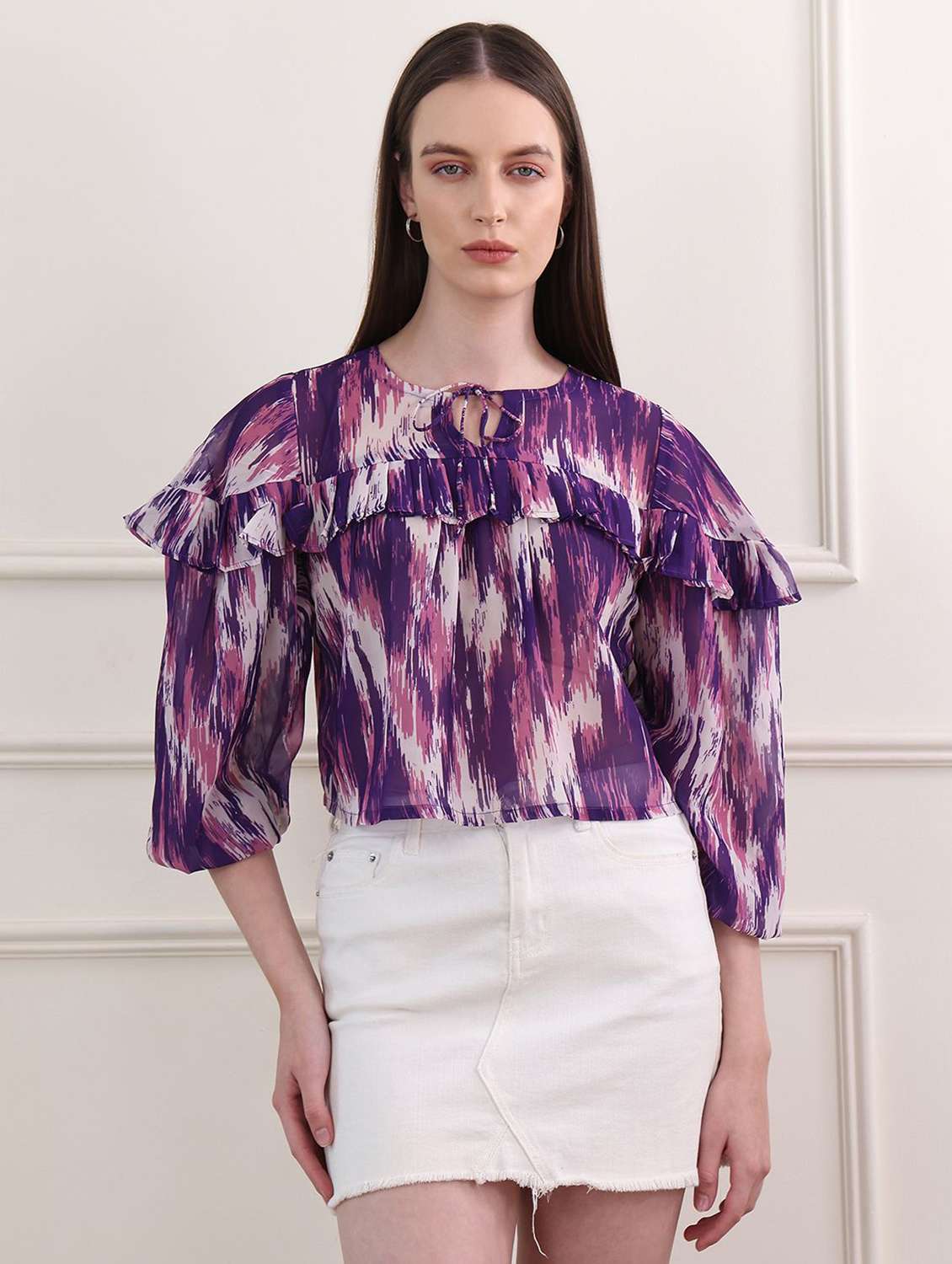 women printed three quarter sleeves crop top